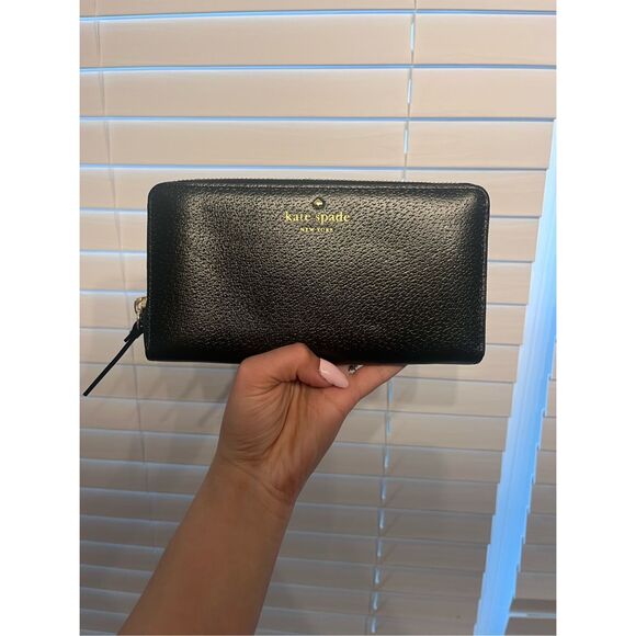 New Kate Spade Black Full Zip Wallet - Picture 1 of 5
